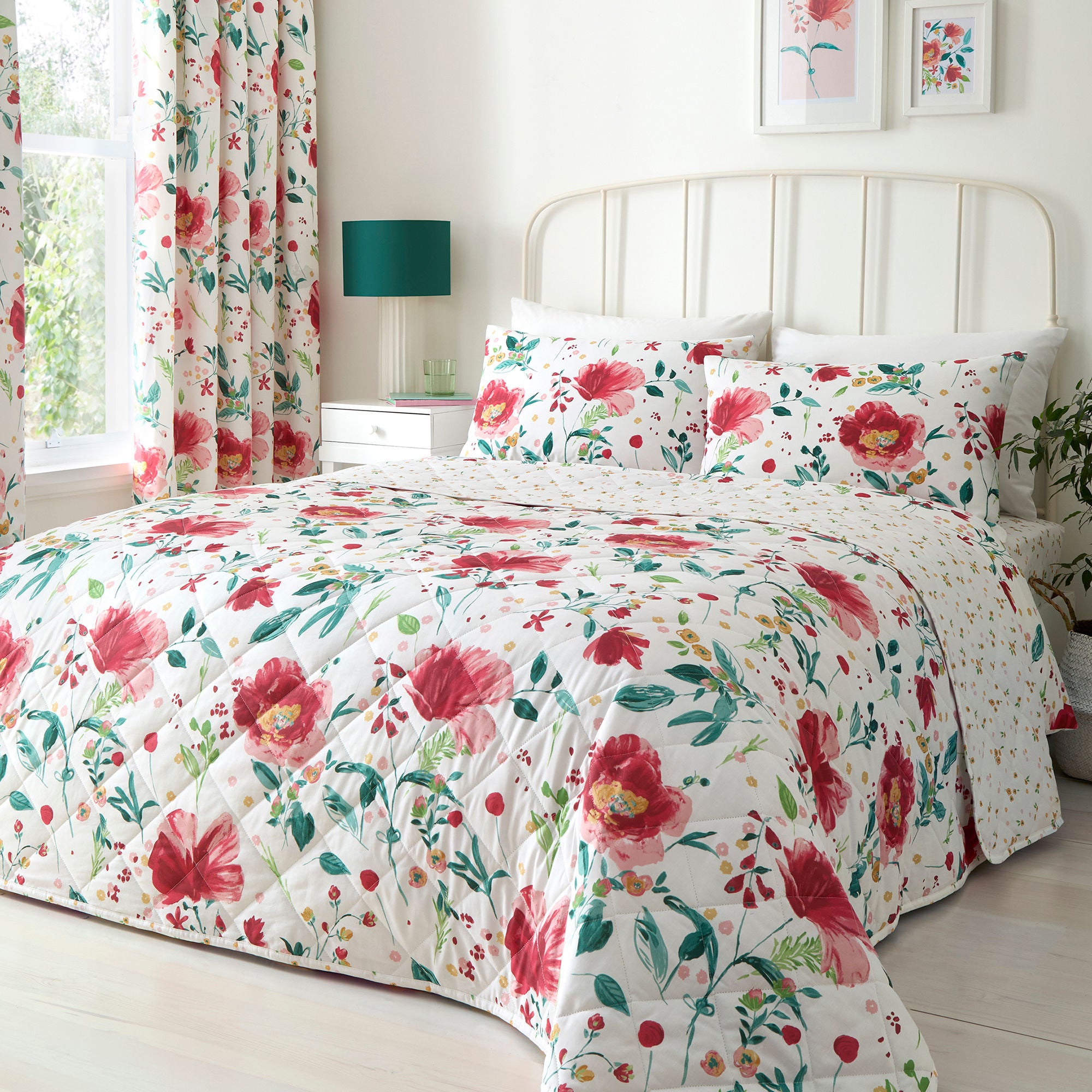 Abstract Poppy Bedspread in Red 200cm X 230cm - Bedspread - Dreams & Drapes