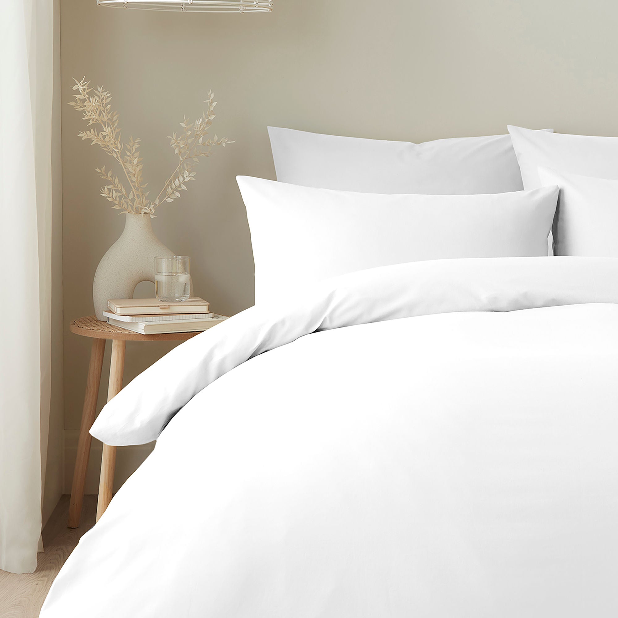 Appletree Pure Cotton Duvet Cover Set by Appletree Style in White - Duvet Cover Set - Appletree Style