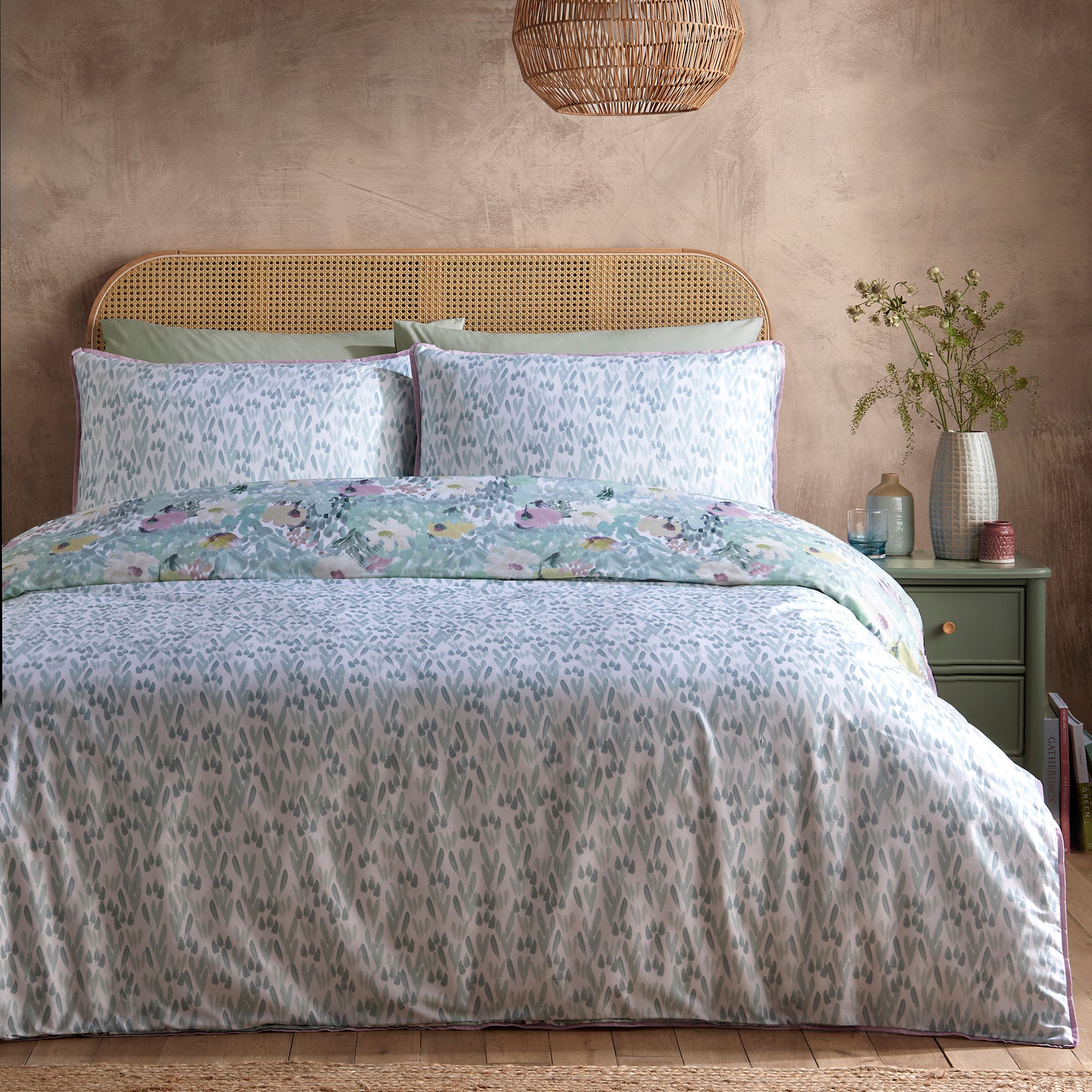 Abstract Floral Duvet Cover Set in Green - Duvet Cover Set - Appletree