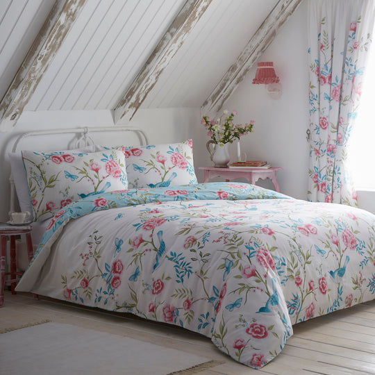 Amelle Duvet Cover Set in Blue