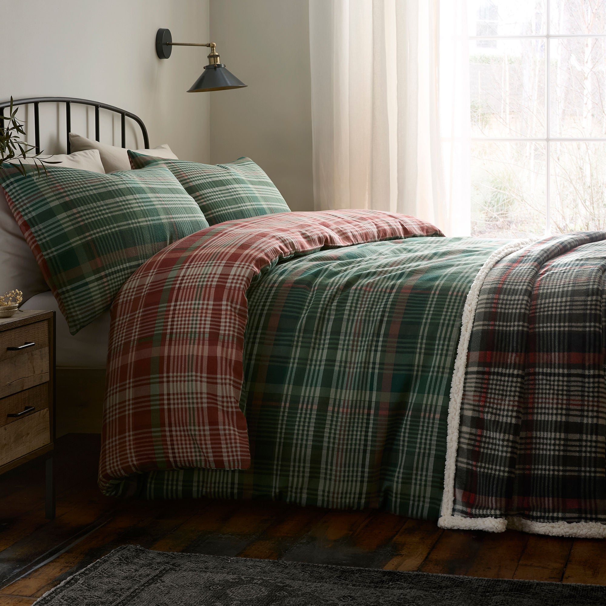 Bennet Check Duvet Cover Set in Green - Duvet Cover Set - Dreams & Drapes