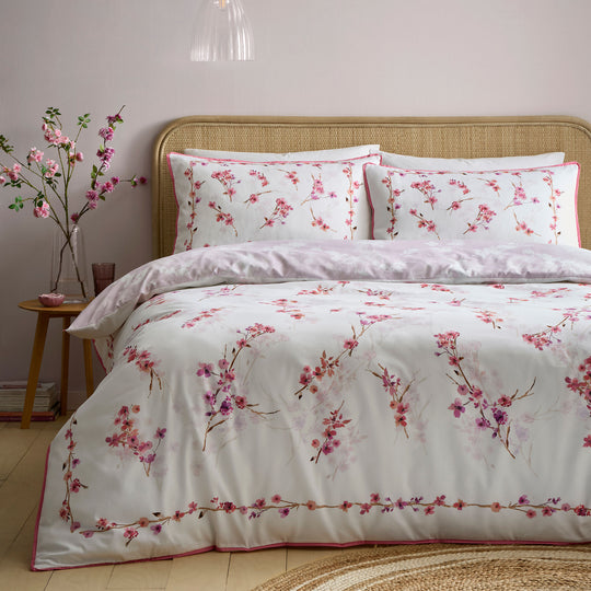 Blossom Flower Duvet Cover Set in Berry