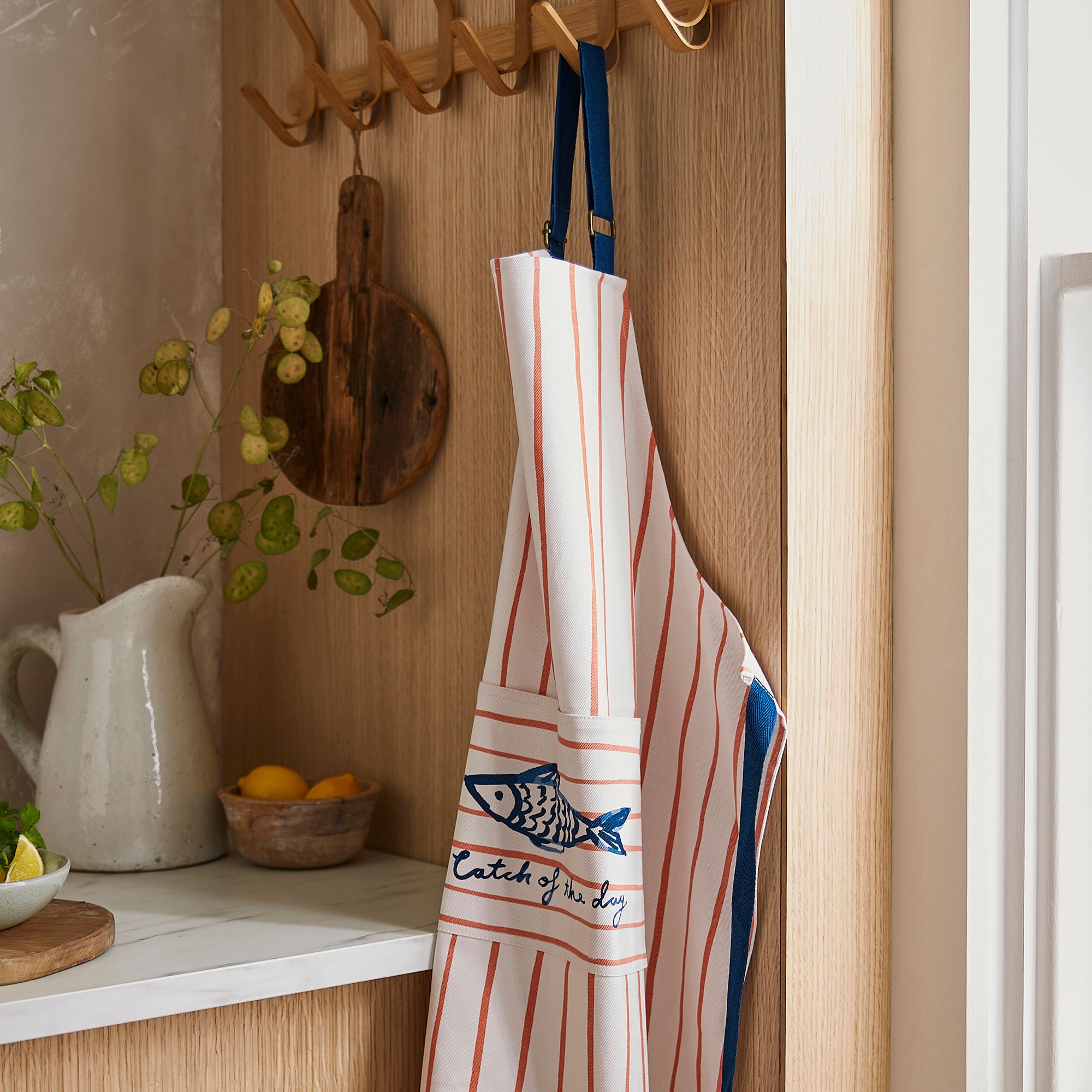 Ulster Weavers Catch of the Day Apron - Cotton One Size in Multi - Apron - Ulster Weavers