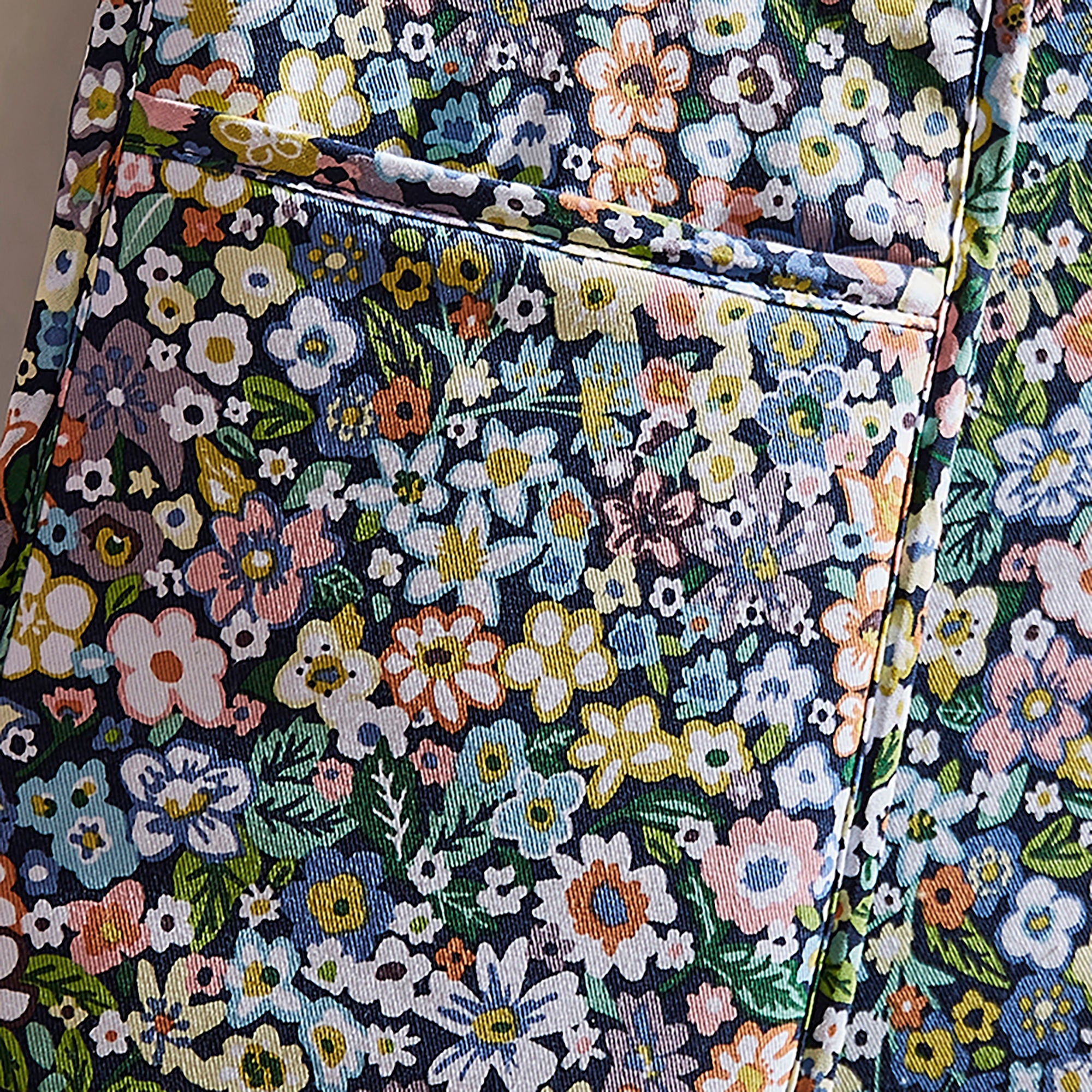 Ulster Weavers Confetti Floral Double Oven Glove One Size in Multi - Double Oven Glove - Ulster Weavers