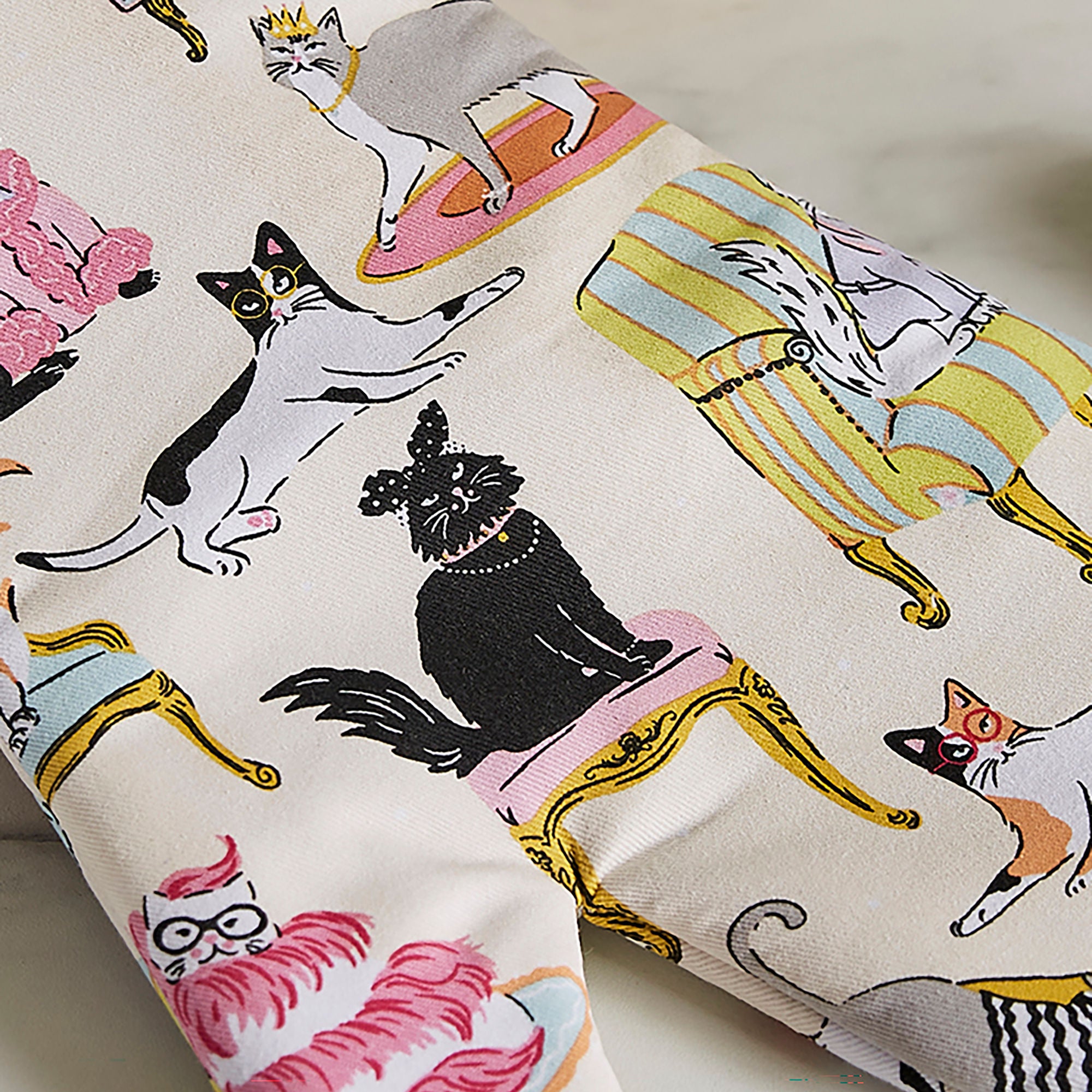 Ulster Weavers Cool Cats Gauntlet Oven Glove One Size in Multi - Gauntlet Oven Glove - Ulster Weavers