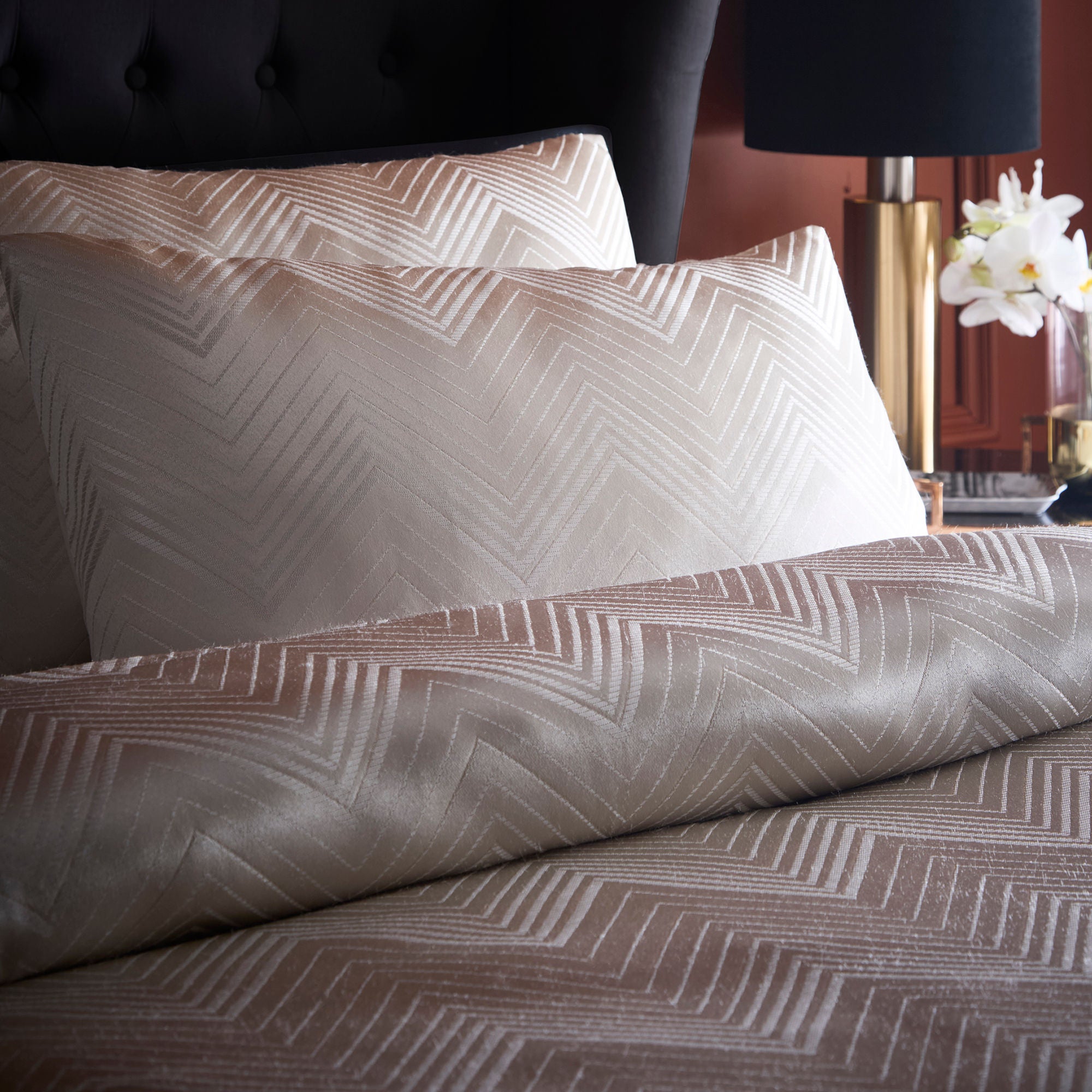 Cocktail Duvet Cover Set in Ivory - Duvet Cover Set - Laurence Llewelyn-Bowen
