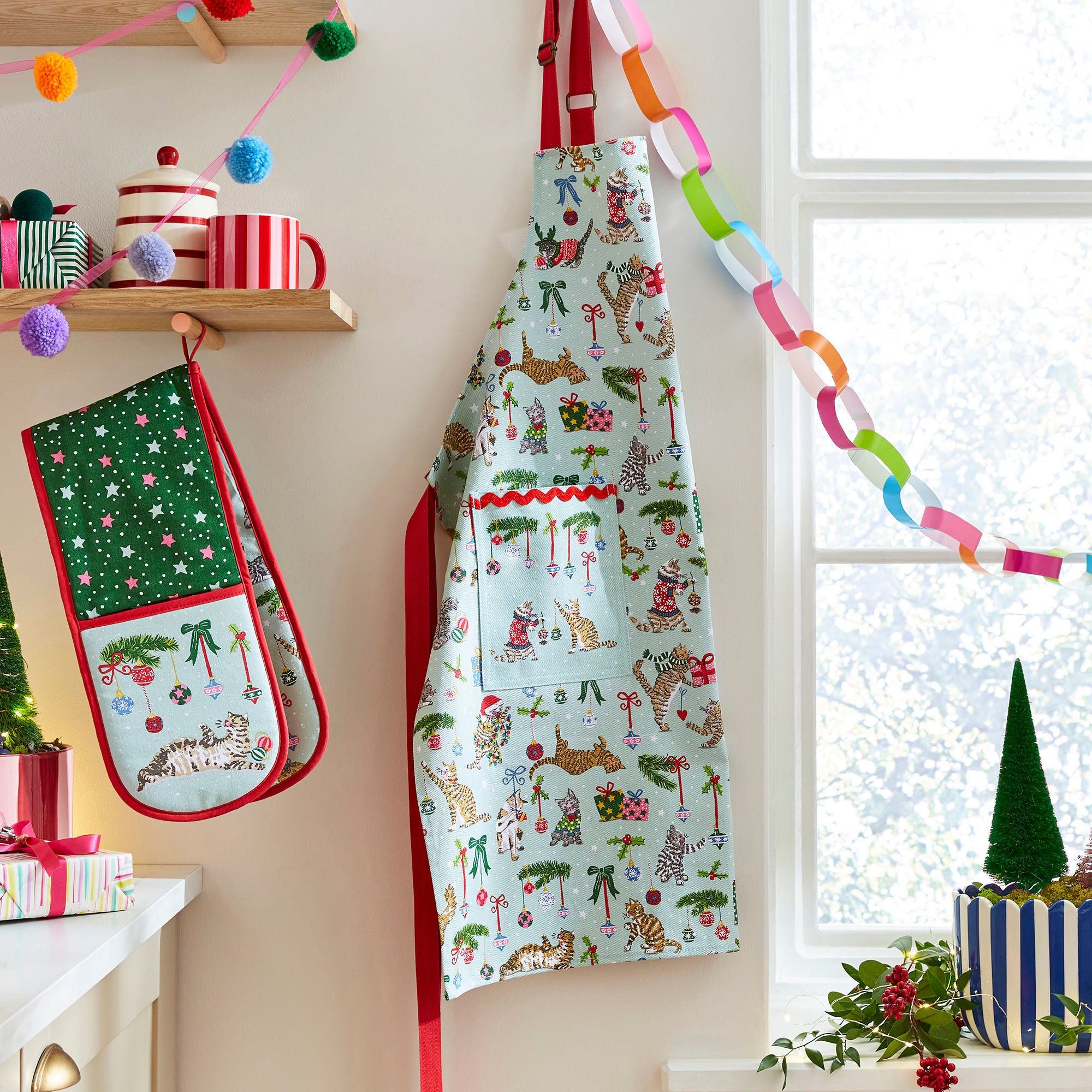 Christmas Cats Cotton Apron in Seafoam - Apron - Ulster Weavers
