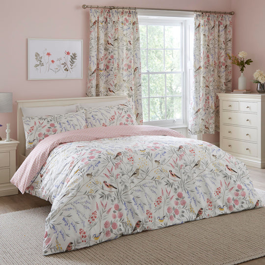 Caraway Duvet Cover Set in Pink