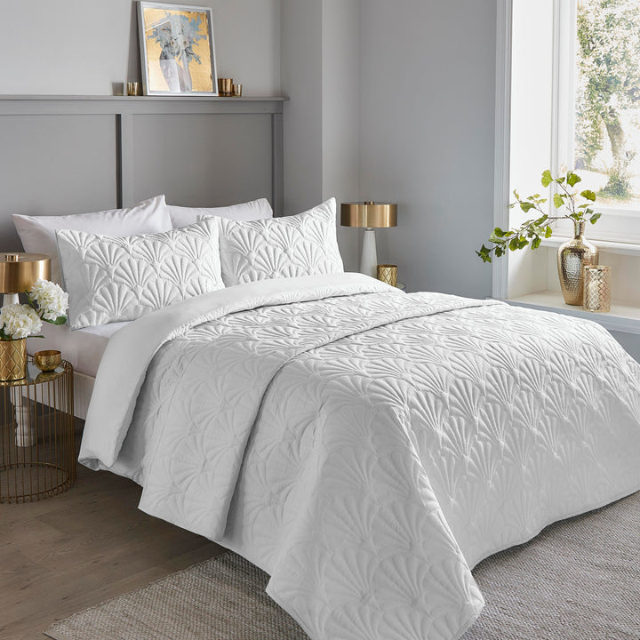 Cavali Duvet Cover Set by Serene in White - Duvet Cover Set - Serene