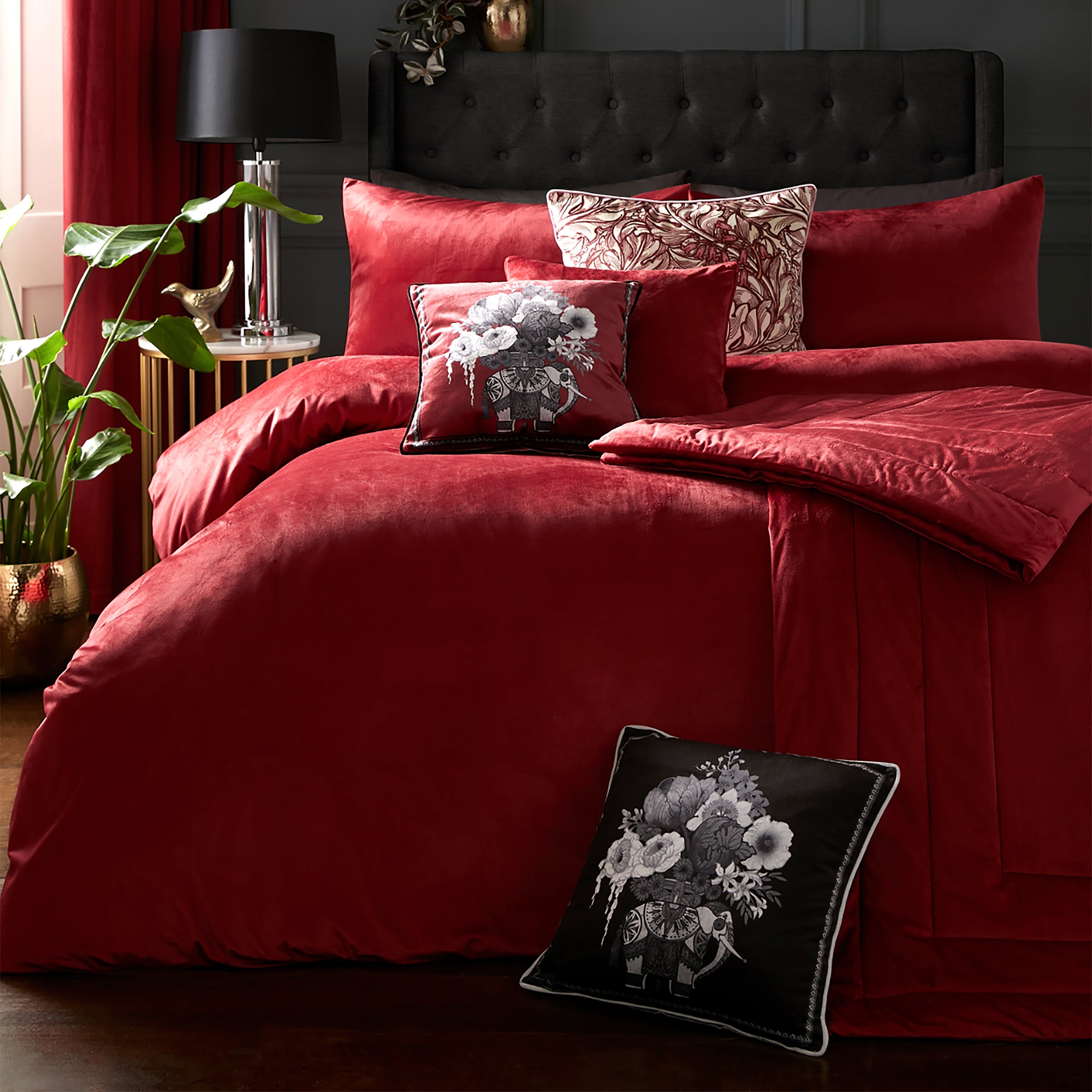 Chic Bedspread by Laurence Llewelyn-Bowen in Claret 150cm x 220cm - Bedspread - Laurence Llewelyn-Bowen