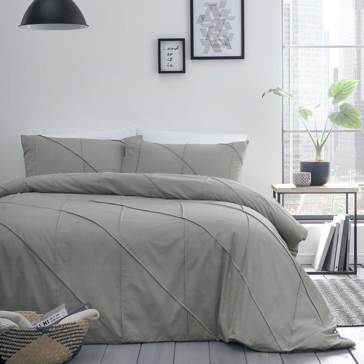 Dart Duvet Cover Set by Serene in Grey - Duvet Cover Set - Serene