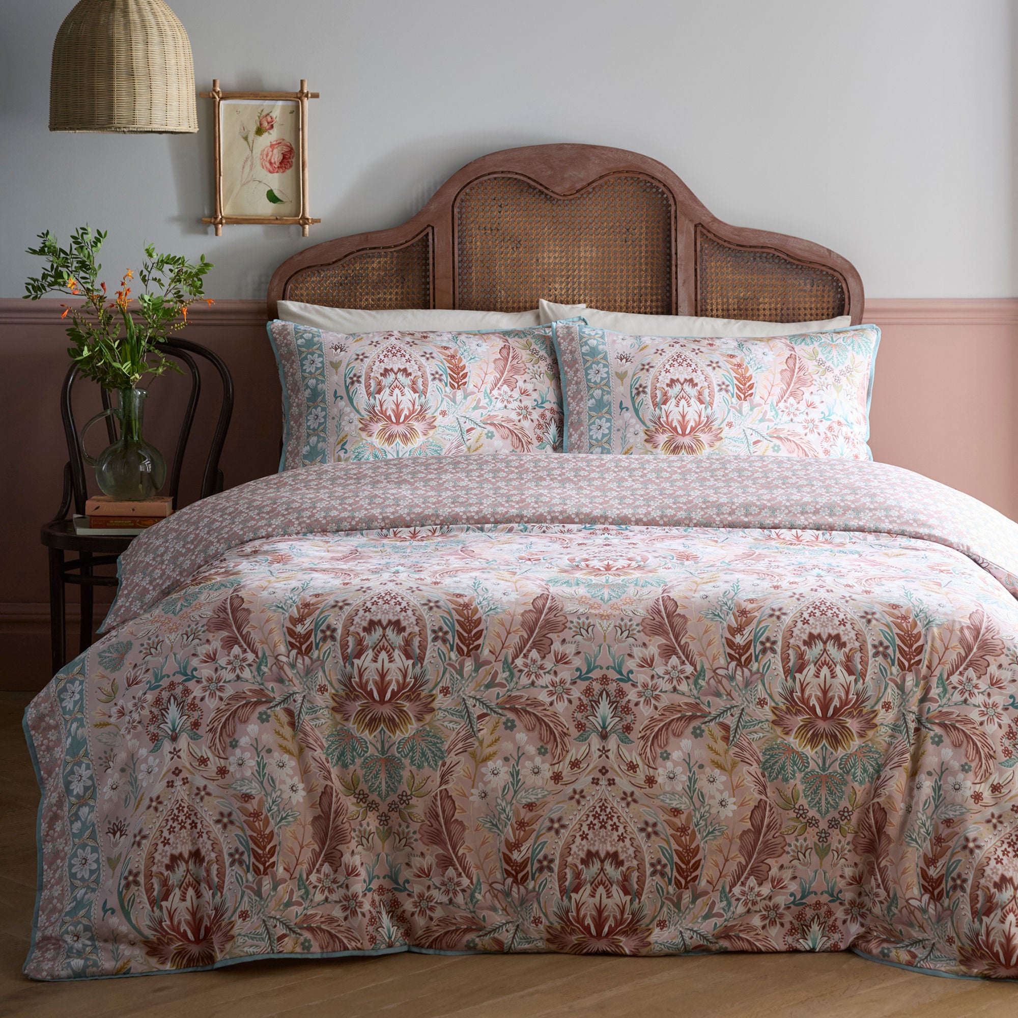 Floral Damask Duvet Cover Set in Multi - Duvet Cover Set - Appletree