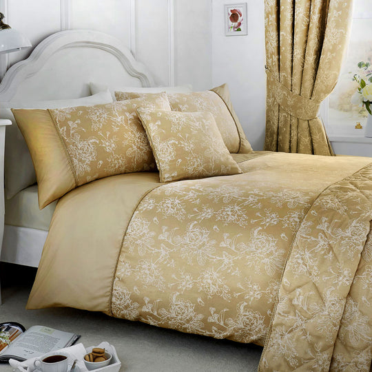 Jasmine Duvet Cover Set in Champagne