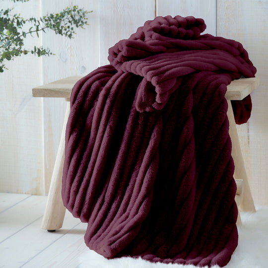 Morritz Bedspread in Burgundy 130 x 180cm