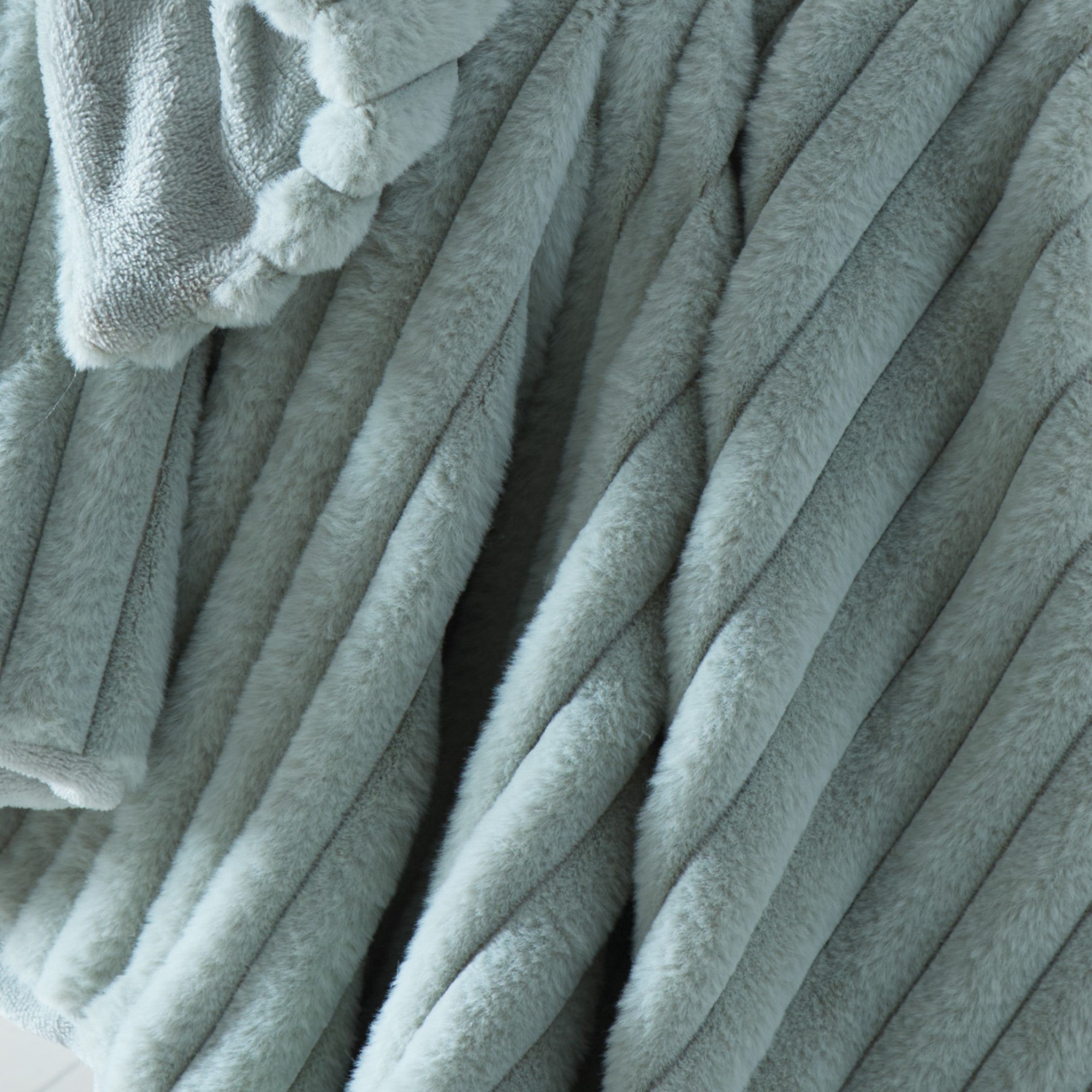 Morritz Throw by Appletree Hygge in Green 130 x 180cm - Throw - Appletree Hygge