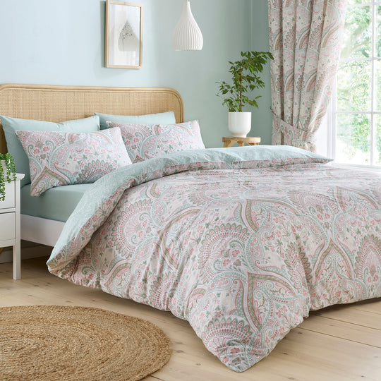 Palais Duvet Cover Set in Green