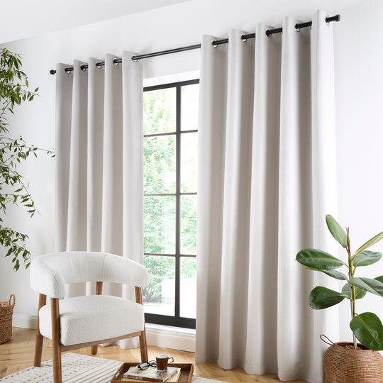 Plain Twill Pair of Eyelet Curtains in Natural