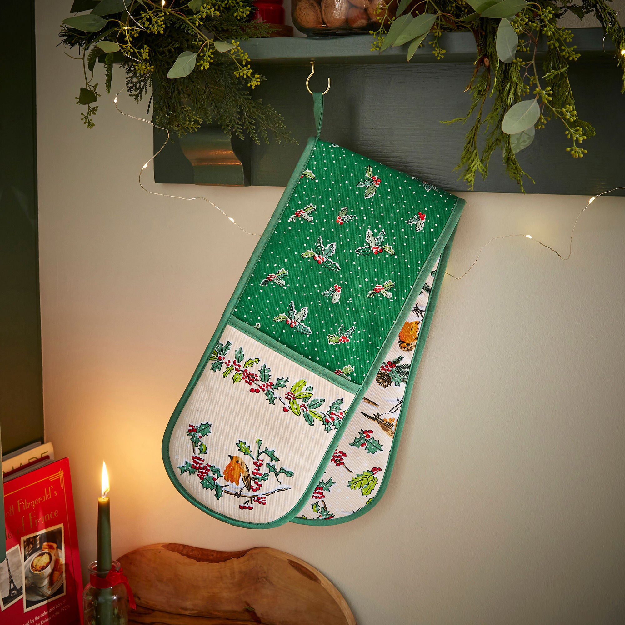 Christmas Robins Double Oven Glove in Green - Double Oven Glove - Ulster Weavers