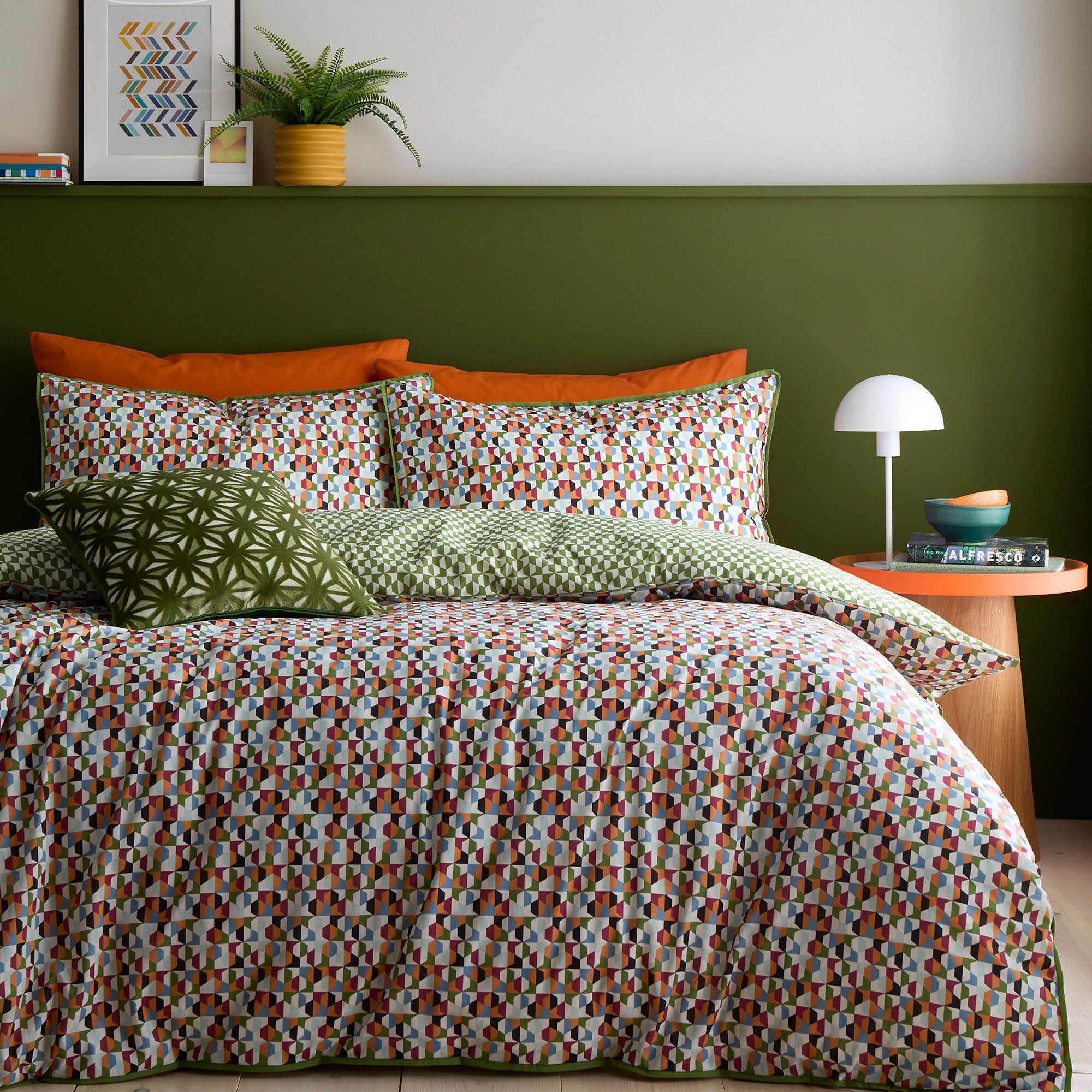 Star Geo Cushion in Green 43 x 43cm - Cushion - Appletree