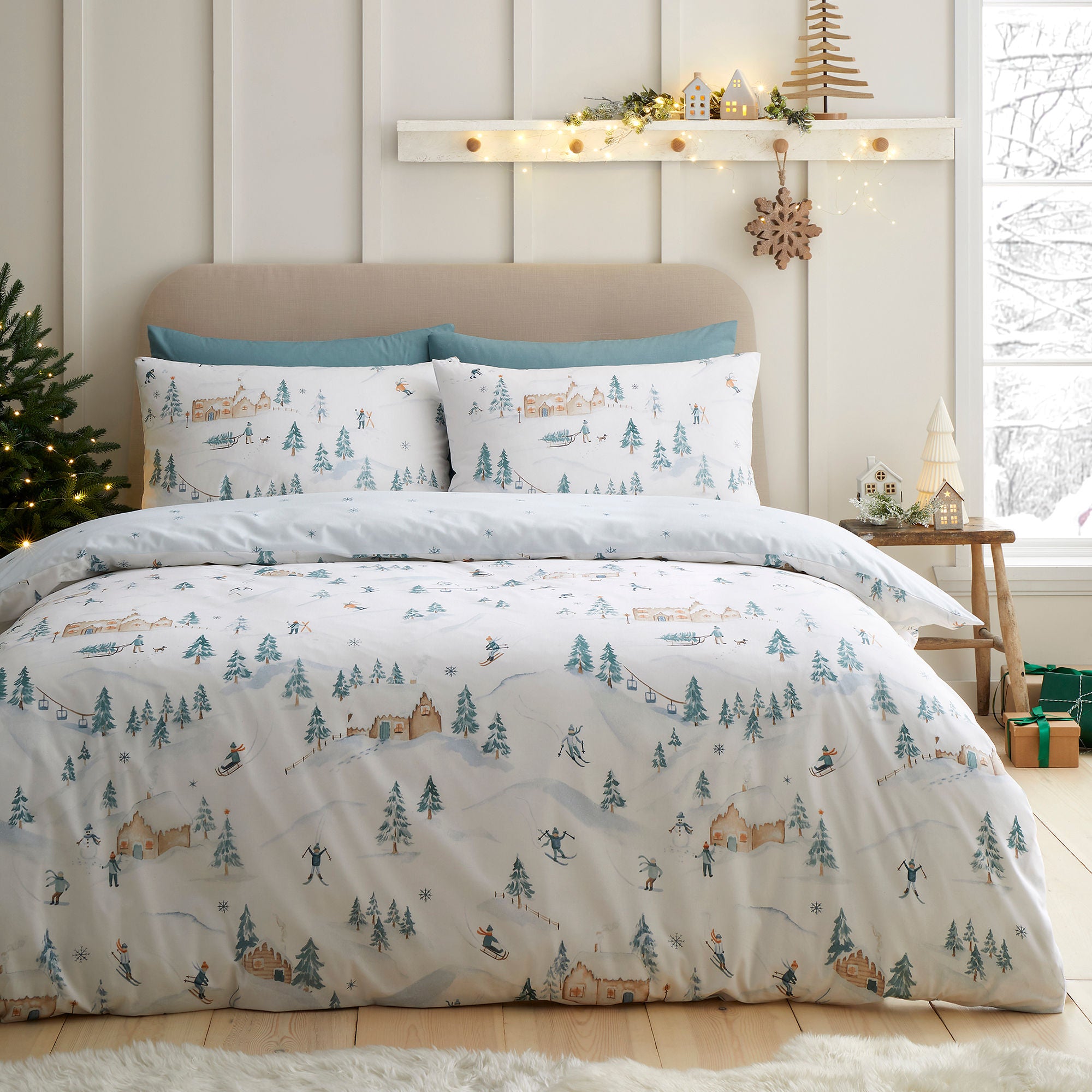 Ski Village Christmas Duvet Cover Set in Natural - Duvet Cover Set - D & D