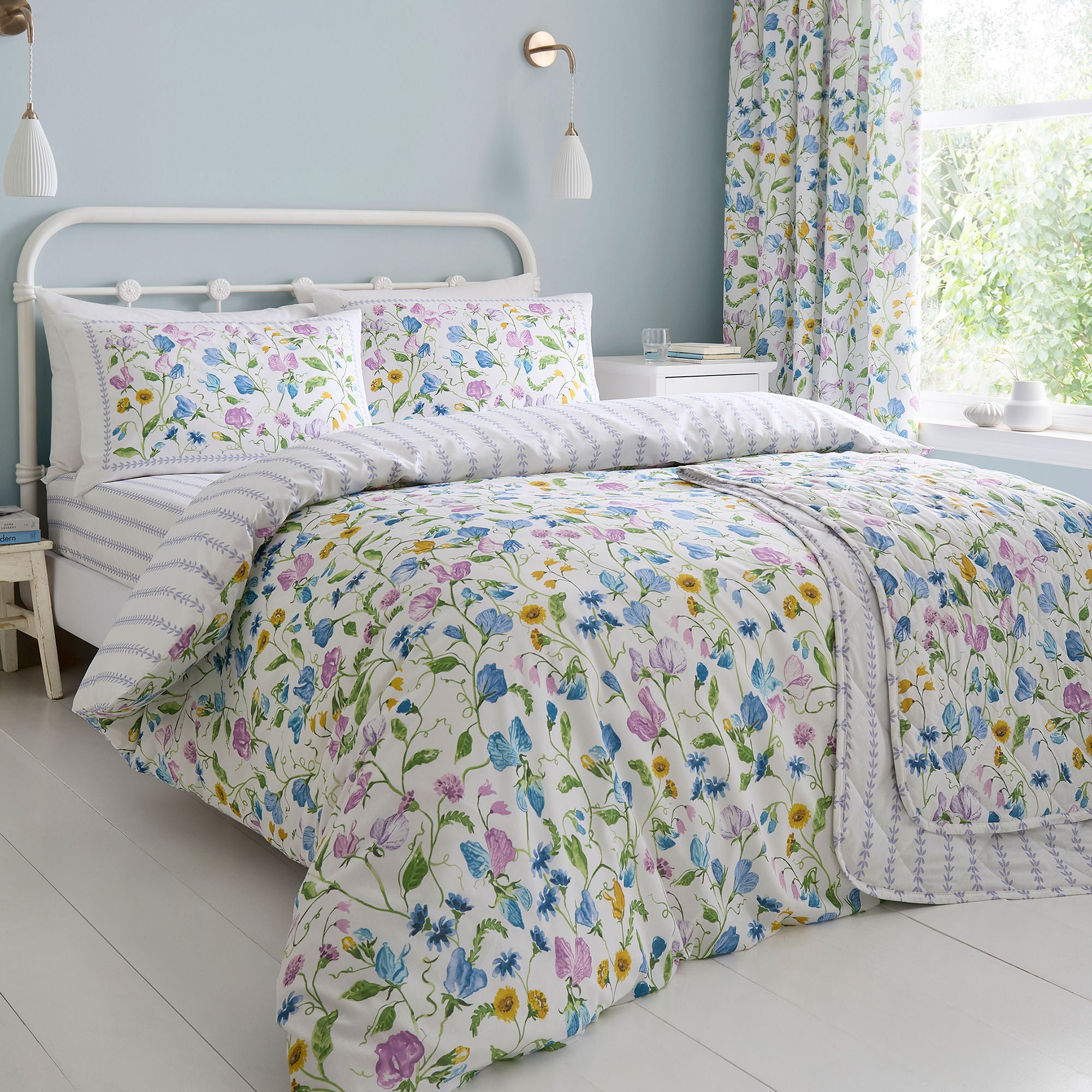 Sweetpea Floral Duvet Cover Set in Lilac - Duvet Cover Set - Dreams & Drapes
