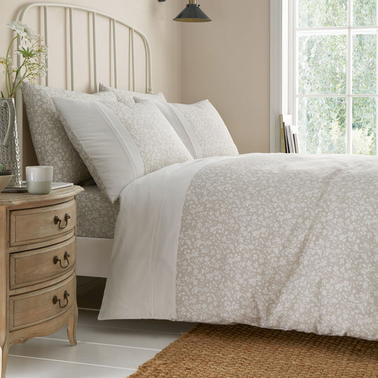 Tess Duvet Cover Set in Natural