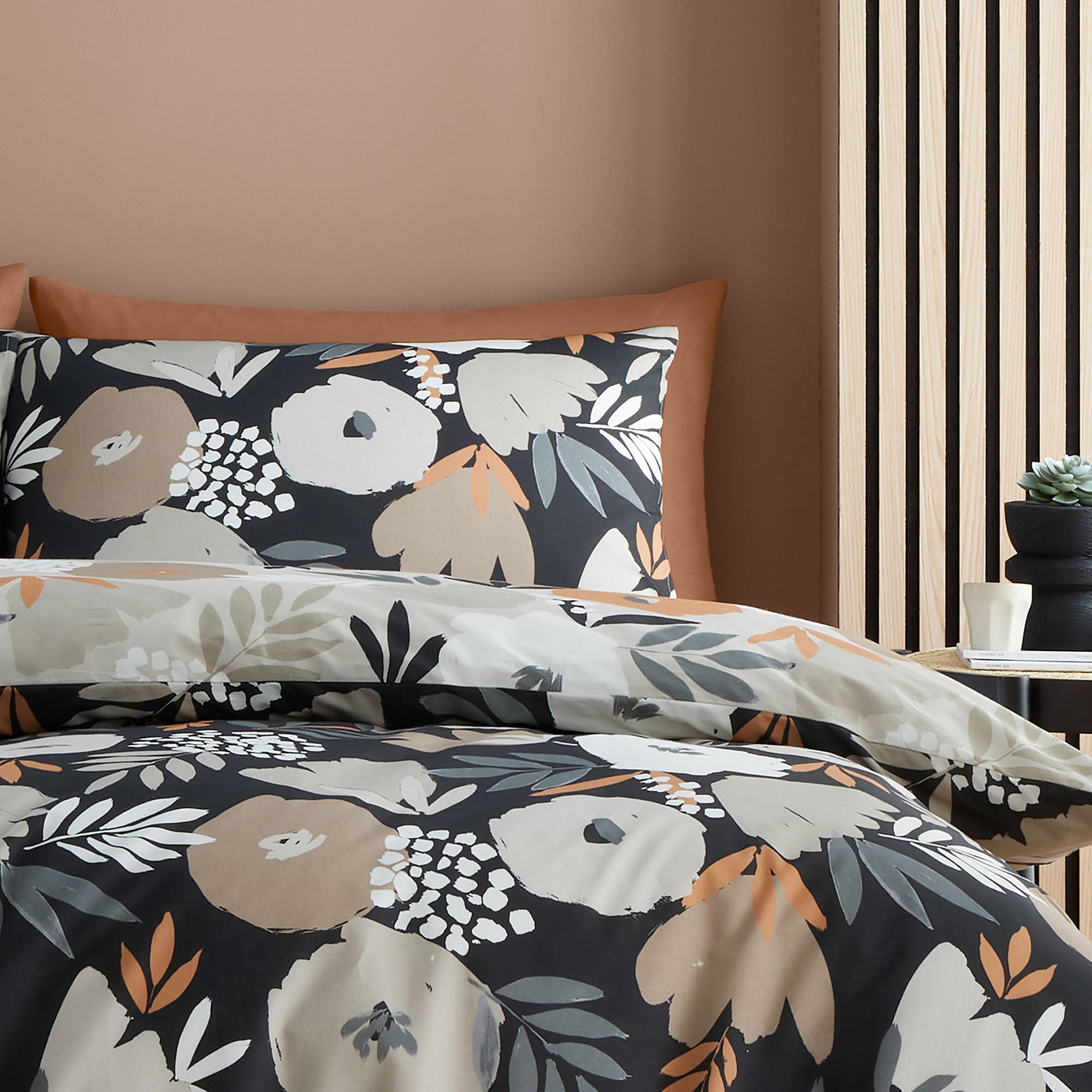 Yasmin Duvet Cover Set by Fusion in Black - Duvet Cover Set - Fusion