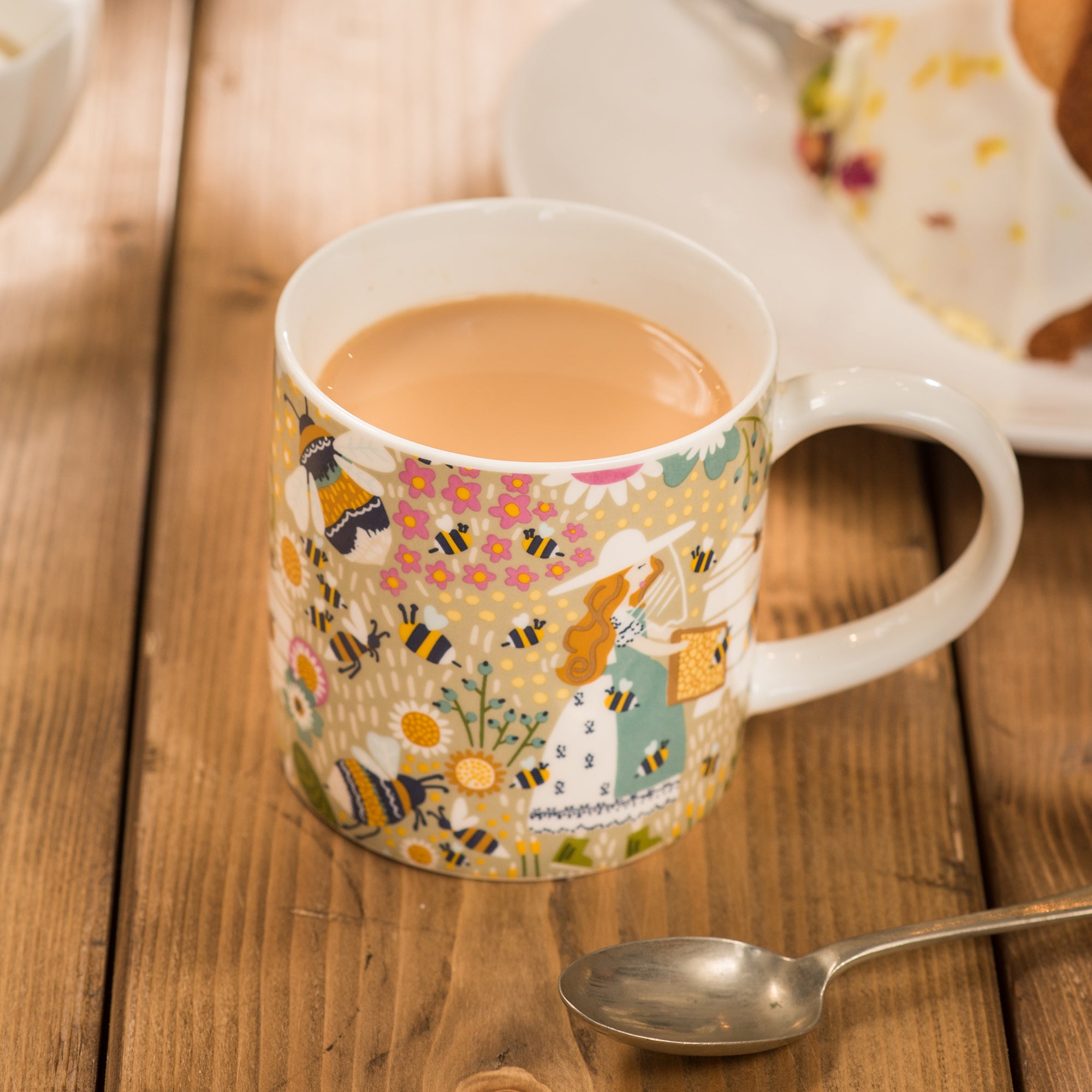 Ulster Weavers Mug - Bee Keeper (New Bone China, Yellow, 250ml) - Mug - Ulster Weavers