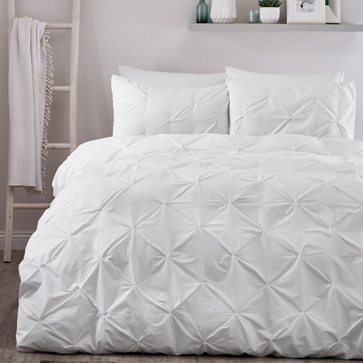 Lara Duvet Cover Set by Serene in White - Duvet Cover Set - Serene