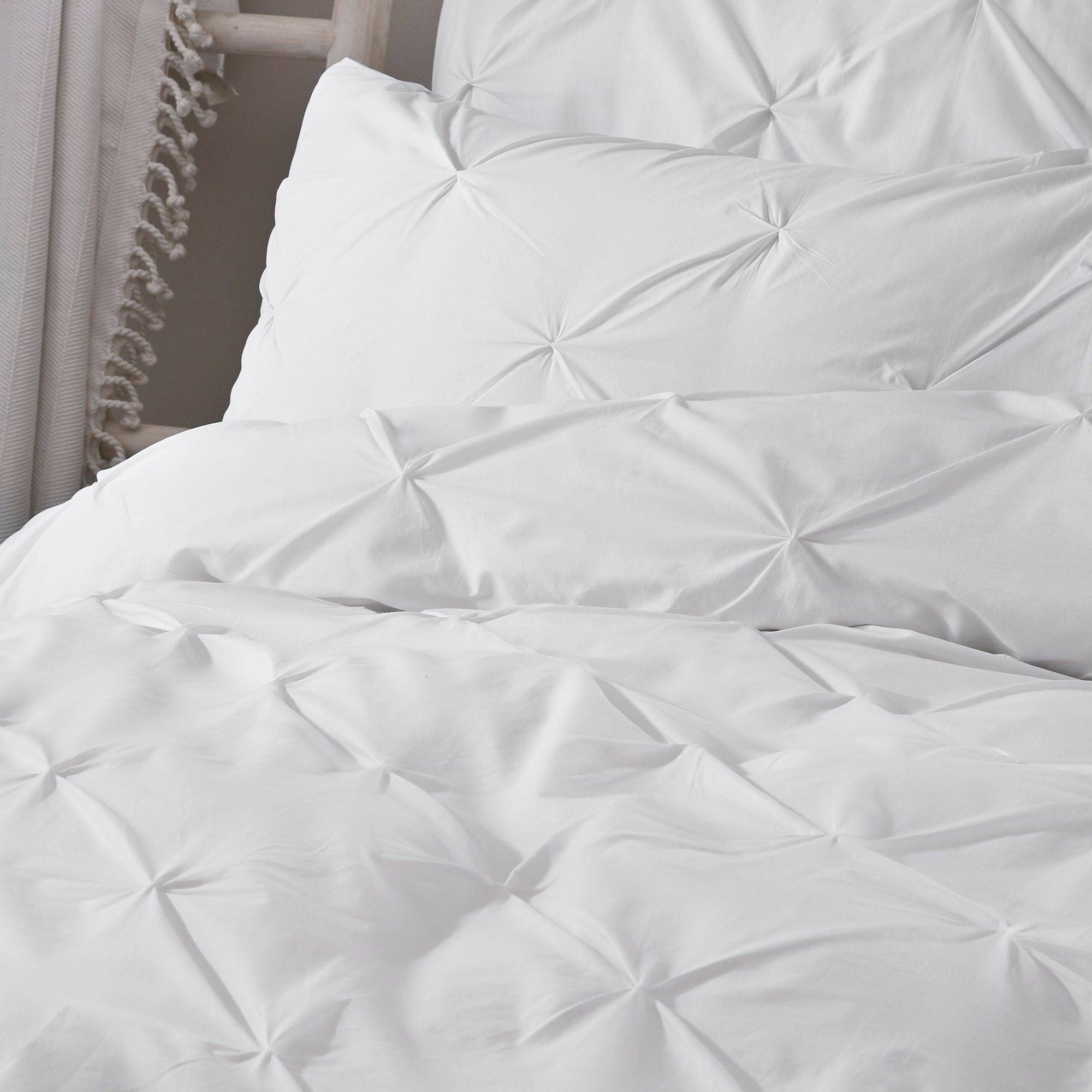 Lara Duvet Cover Set by Serene in White - Duvet Cover Set - Serene