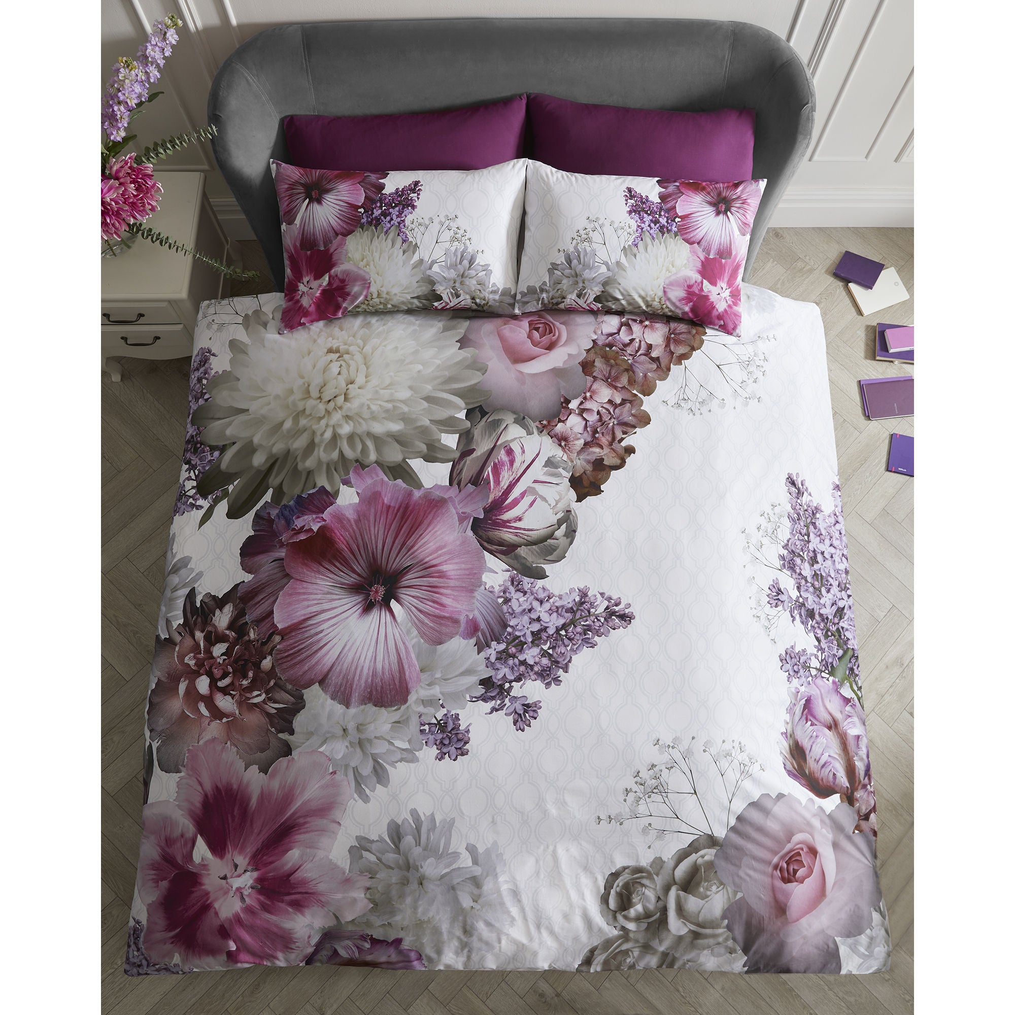 Mayfair Lady Duvet Cover Set by Laurence Llewelyn-Bowen in Multicolour - Duvet Cover Set - Laurence Llewelyn-Bowen