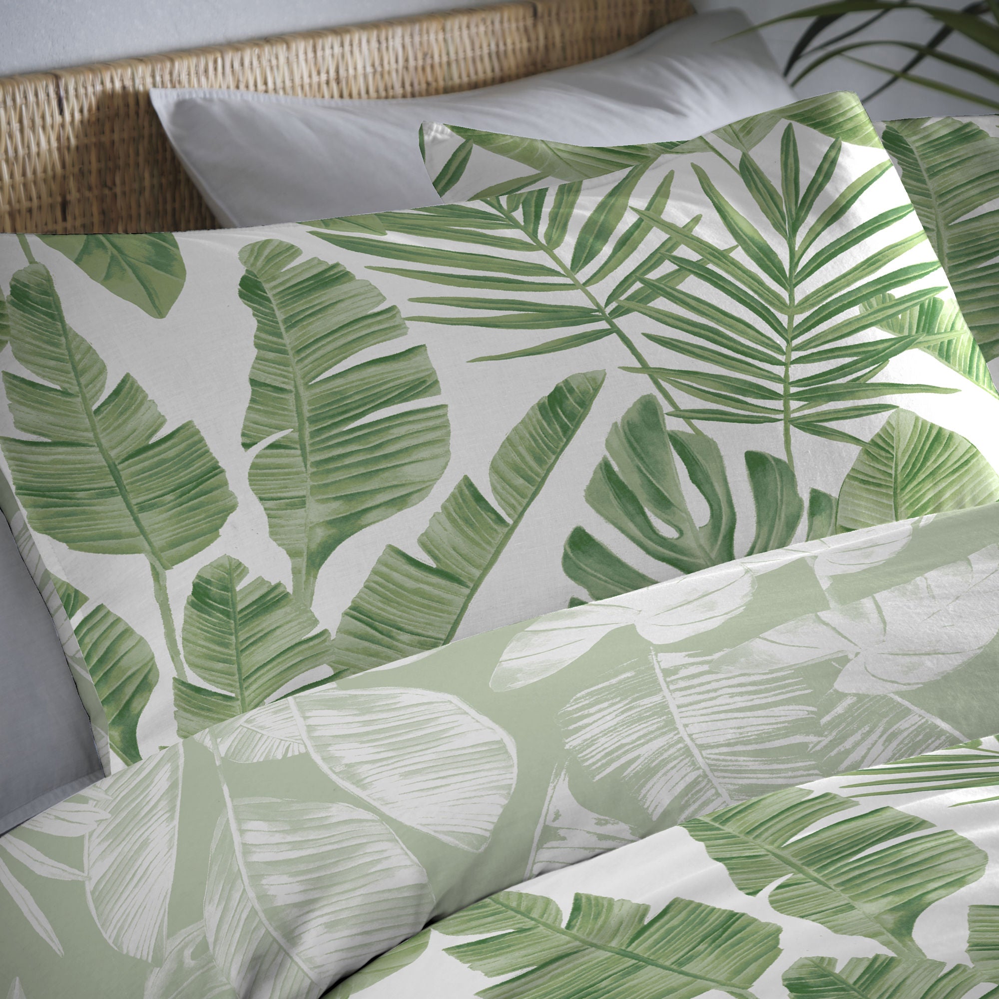 Tahiti Duvet Cover Set by Dreams & Drapes in Green - Duvet Cover Set - Dreams & Drapes