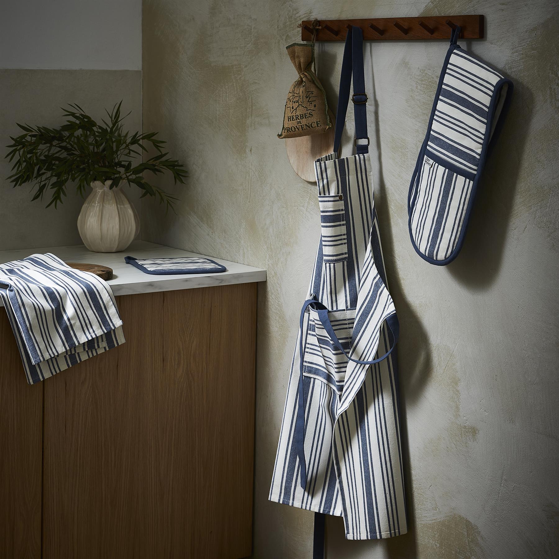 Ulster Weavers Denim Stripe Pot Mat One Size in Blue - Pot Mat - Ulster Weavers