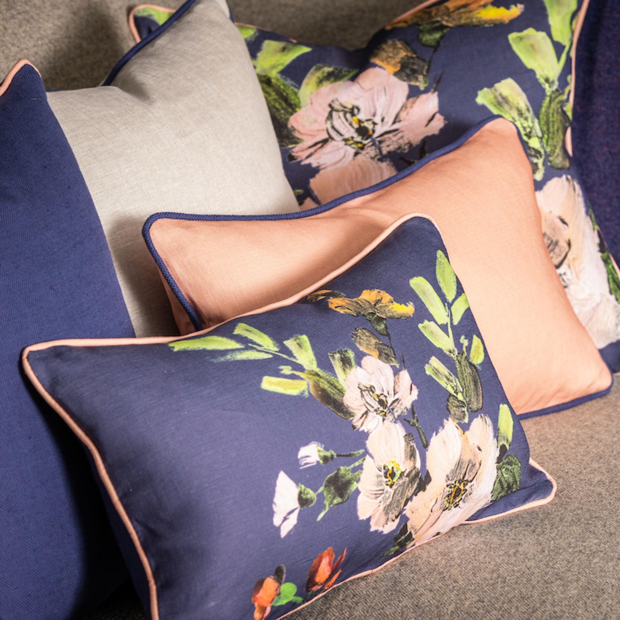 Ulster Weavers Plain Linen Cushion - Hillsborough Floral (50cm x 30cm, Dusty Pink/Navy) -  - Ulster Weavers