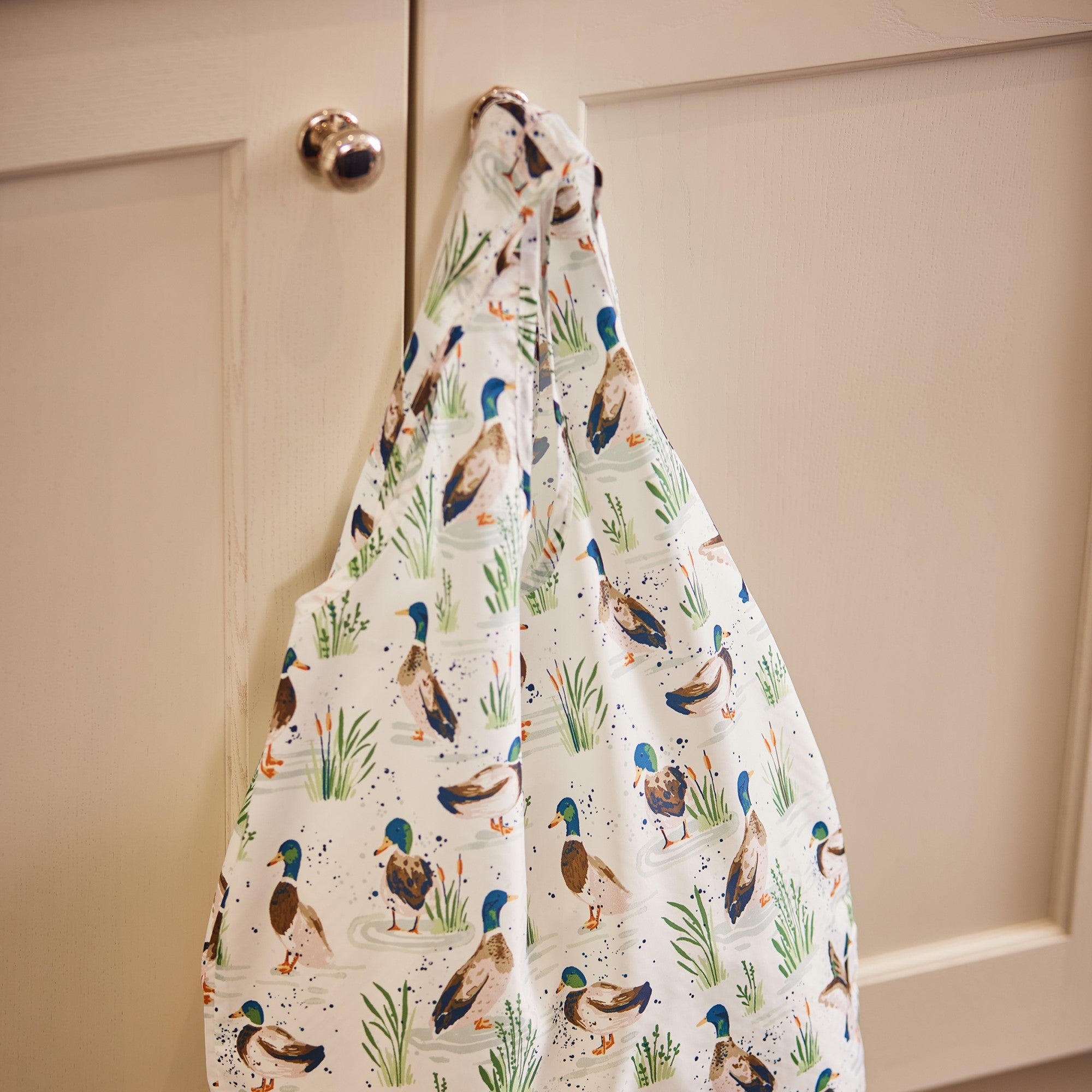 Ulster Weavers Farmhouse Ducks Packable Bag One Size in Sage - Bag - Ulster Weavers