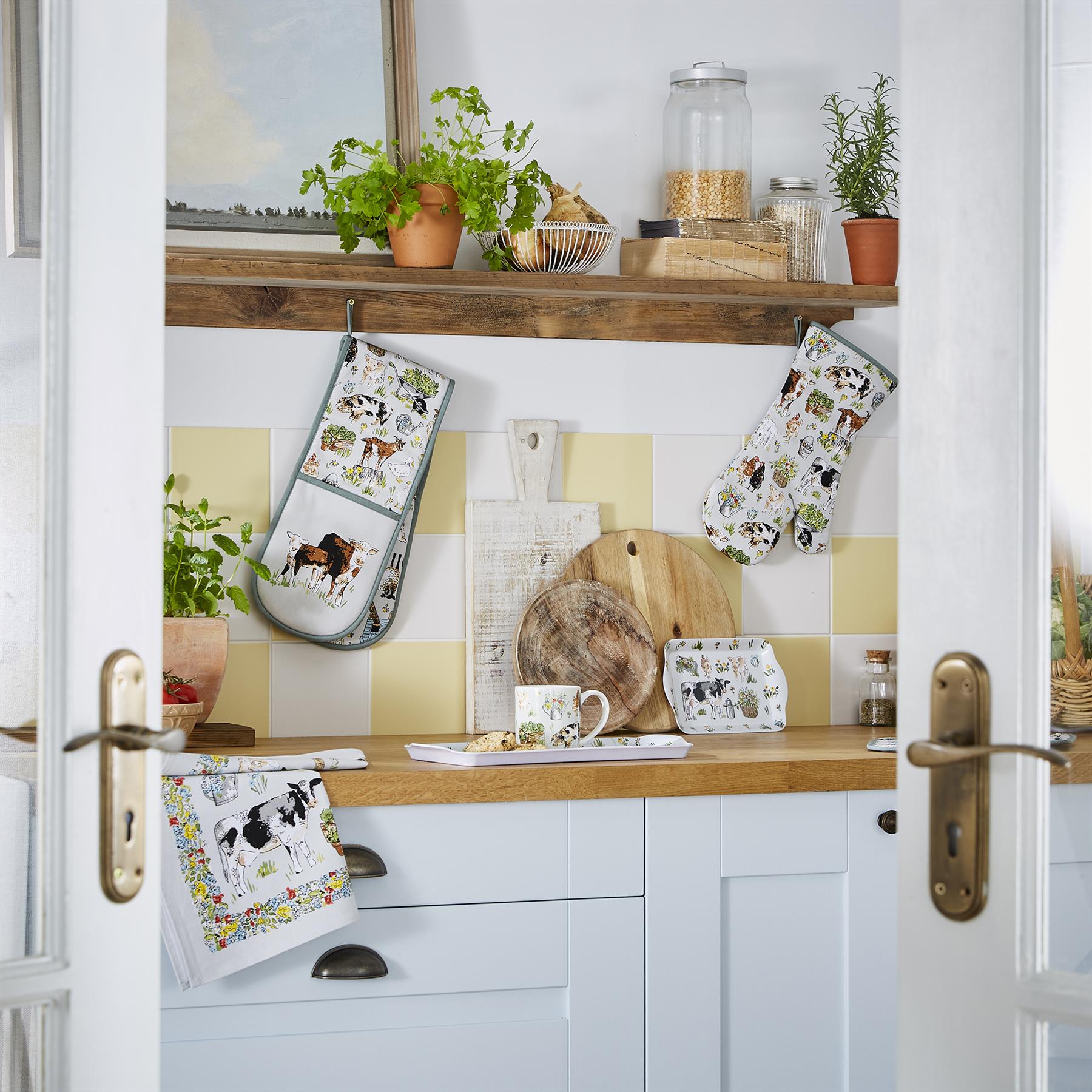 Ulster Weavers Portman Farm Tray - Scatter  One Size in Grey - Tray - Ulster Weavers