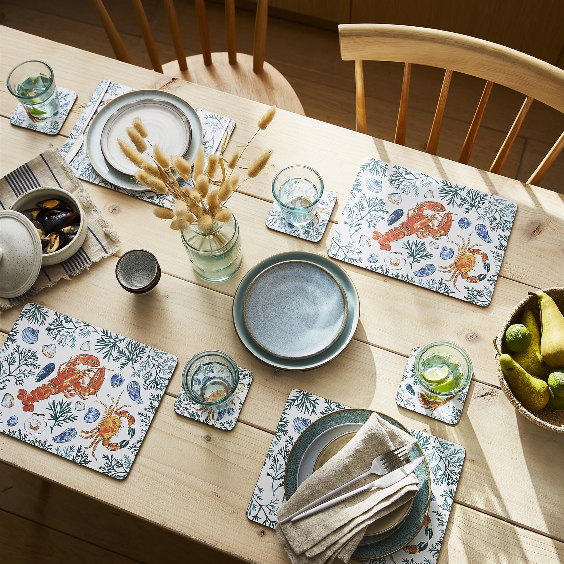 Ulster Weavers Shellfish Placemat - 4 Pack One Size in Green - Placemat - Ulster Weavers